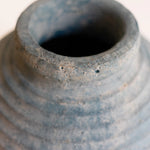 Detalle Jarron decorativo de ceramica Terra Azul