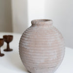 Detalle Jarron decorativo de ceramica Terra Marron MAIA