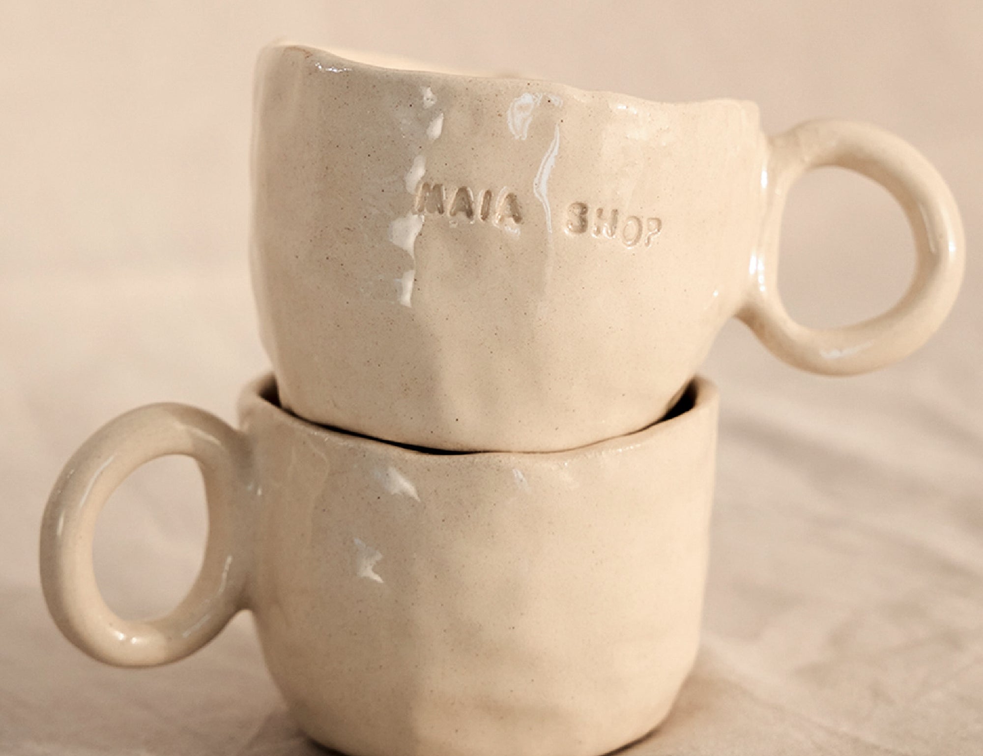 Taza de Cerámica Artesanal Engrut MAIA SHOP